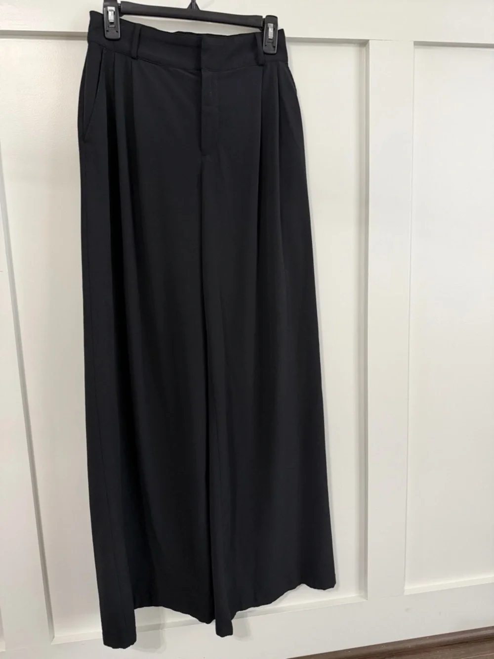 ALO
High-Waist Dreamscape Trouser - Picture 3 of 6